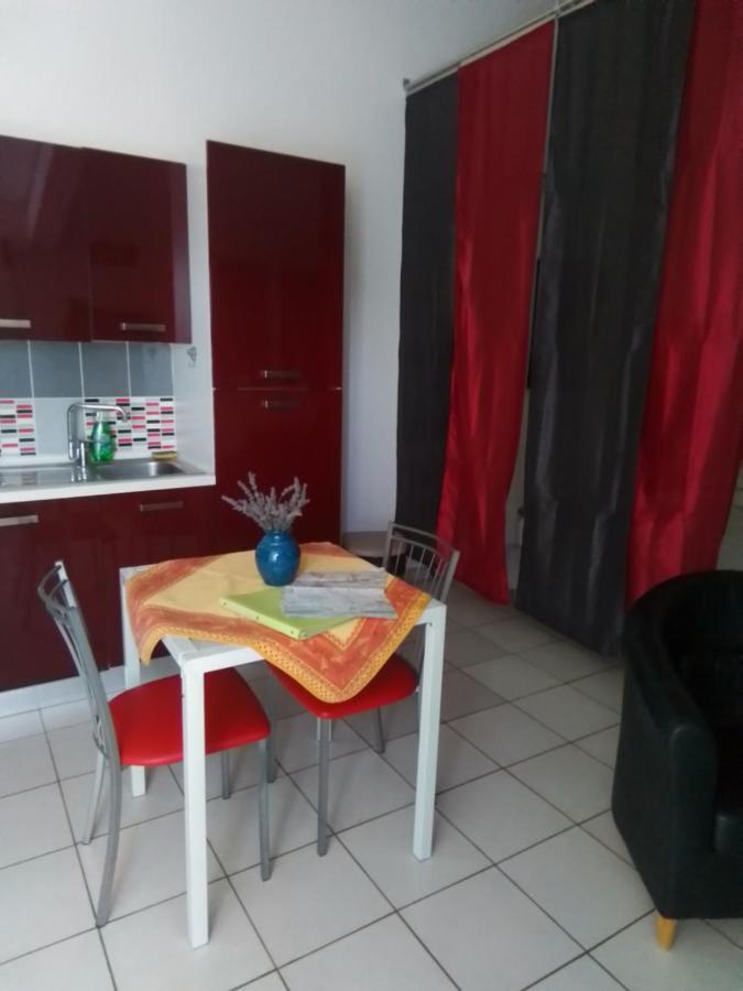 Tiny House Independante Climatisee Moulès 外观 照片