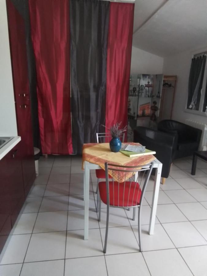 Tiny House Independante Climatisee Moulès 外观 照片